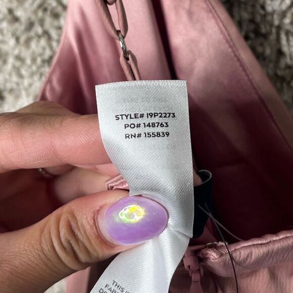 Lulus Jumpsuit Women’s Small Classy Night Out Maeve Satin Slit Leg NWT - Picture 10 of 15